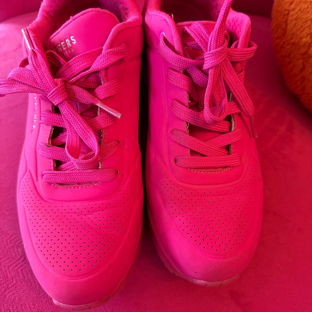Skechers Street Women's UNO - NIGHT SHADES Hot Pink Athletic Lace Up sz 7.5